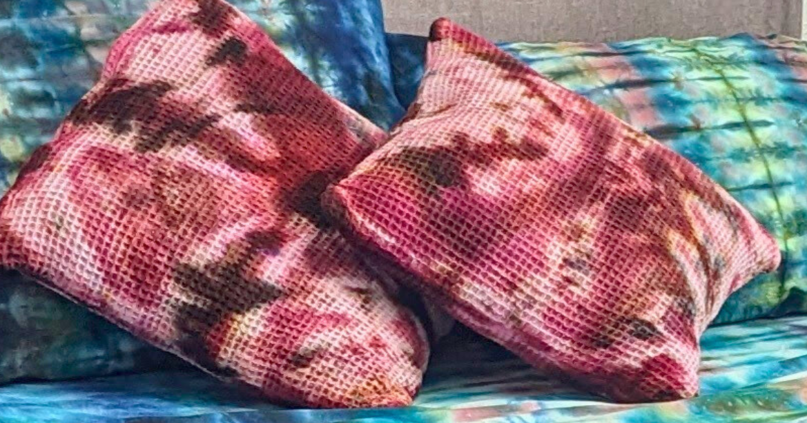 3pc Waffle Weave Blanket and Accent Pillow Set (Twin/18"x18")
